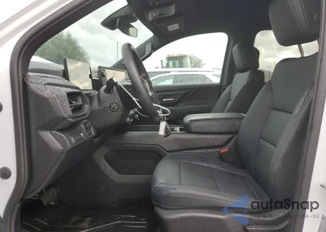 2024 Chevrolet Silverado from USA, damaged, VIN 1GC10UED1RU201421